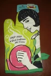 New Blue Q Oven Mitt "hot, Vegetarian Action" 100% Cotton. Fixed Price $11.99.