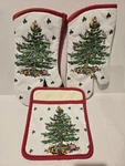 Spode Christmas Tree & Oven Mitt 3 Pc Kitchen Set / New. Fixed Price $19.99.