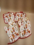 Greenbrier Fall Gnome Oven Mitt & Potholders 2 Sets Of. Fixed Price $12.95.