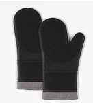 New Town & Country Living Large Silicone Oven Mitts Set Black Nice!. Fixed Price $32.00.