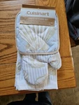 Cuisinart Seashells 3 Piece Kitchen Set, Towel, Oven Mitt, Pot Holder. Fixed Price $13.00.