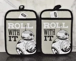 Star Wars BB-8 Roll With Oven Mitts/pot Holders-set Of 2. Fixed Price $23.97.