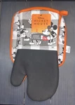 Disney Mickey Mouse Oversized Oven Mitt And Pot Holder Fall Theme. Fixed Price $21.00.