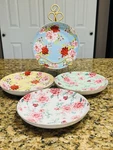 Btat Brew Tea Floral Plates Set Of 4 Mixed Colors 8.25 Porcelain Roses Ec. Fixed Price $29.95.
