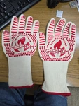 Non-slip Grill Gloves With 1472 Heat Resistance Ideal For Chefs & Home Cooks. Fixed Price $13.00.