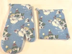 Christmas Oven Mitt Snowman Candy Cane Snowflake Pot Holder Set. Fixed Price $9.95.