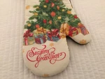 Christmas House Tree Seasons Greetings Oven Mitt 7 X 13 New W/tags. Fixed Price $10.99.