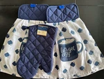 Kitchen Towels With Oven Set. 2 Handmade Hanging 1 Mitt.. Fixed Price $9.99.