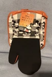 Disney Mickey Mouse Oversized Oven Mitt And Pot Holder Fall Theme. Fixed Price $16.00.