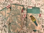 British Ulster Weavers Bee Eater Eden Project Apron Gauntlet Gloves New Nwt. Fixed Price $65.00.