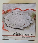 Pfaltzgraff Stoneware Trivet Winterberry Snowflake 9" Diameter Christmas. Fixed Price $8.00.