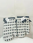 Mainstays Quilted Oven Mitts Black & White Hearts Set Of 2. Fixed Price $5.66.