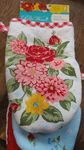 The Pioneer Woman Sweet Rose Mini Kitchen Oven Mitts 2-PC Set Floral Rare Nwt. Fixed Price $18.50.