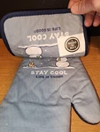 Life Is Good Oven Mitt Pot Holder Set Snowman Stay Cool. Fixed Price $15.00.