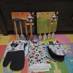 Set Of 5 Disney Mickey Kitchen Oven Mitt , Towells Spatula. Fixed Price $39.95.