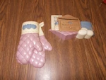 Home Interiors Recipe Holder & Oven Mitt Wall Decor Homco Excellent Shape. Fixed Price $16.99.