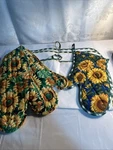 Kitchen Oven Mitts Set With Sunflowers. Fixed Price $11.16.