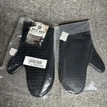 Chef Revival Ritz 685 Degree Silicone Oven Mitt Black 15 2 Pack. Fixed Price $29.97.