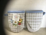 Kay Dee Designs Kitchen Flower Market Grabber Oven Mitts Set Of (2) Nwt. Fixed Price $15.00.
