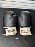 Revgear Boxing Mma 6OZ Gloves Youth Small/adult Xs - Black And White. Fixed Price $21.00.