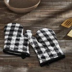 Annie Buffalo Check Black Oven Mitt Set Of 2 Vhc Brands. Fixed Price $18.95.