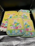 Easter Themed Kitchen And Dining Set Place Mats, Towels, Pot Holders, Oven. Fixed Price $25.00.