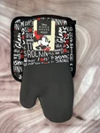Disney Minnie Mouse Oven Mitt And Pot Holder Set New. Fixed Price $5.00.