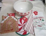 5 Kitchen Items-holly Dolly Christmas- Bowl/hot Pads Dish Towels- Dg. Fixed Price $20.00.