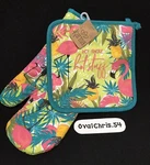 Karma 2PC Flamingo Kitchen Cooking Oven Mitt Pot Pad Set New!. Fixed Price $19.99.