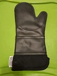 Better Homes & Gardens Nonslip Grip Silicone Oven Mitt Baking Cooking New. Fixed Price $5.95.
