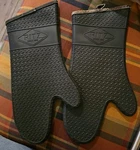 Ritz Foodservice Black Professional Kitchen Bundle Lot 2 17 In Oven Mitt G. Fixed Price $44.97.