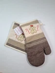 Set Of Cotton Ginger Bread Woman Theme Oven Mitt And Potholder Rich Home. Fixed Price $22.00.