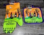 Halloween Gnomes Kitchen Pot Holders And Oven Mitts New Greenbrier Intl Textiles. Fixed Price $8.00.