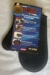 San Jamar Ultigrips 12" Conv Oven Mitt Black. Fixed Price $10.00.