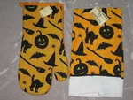 Oven Mitt Kitchen Towel Seasonal Holiday Baking New!. Fixed Price $11.87.