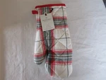 Hearth & Hand With Magnolia Red Green White Plaid Oven Mitten Holiday Christmas. Fixed Price $14.95.