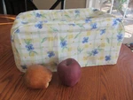 Pfaltzgraff Yellow Summer Breeze Appliance Dust Cover For 4 Slice Oblong Toaster. Fixed Price $17.99.