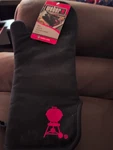 Weber Bbq Grill Mitt Glove Black & Red 15" New Free Ship. Fixed Price $13.95.