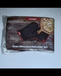 Coziselect 2 Oven Mitts & Pot Holders Heat Resistant Non-slip, Silicone-strips. Fixed Price $12.99.