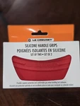 Creuset Silicone Handle Grips Of 2 Cherry Red New Pair. Fixed Price $17.99.