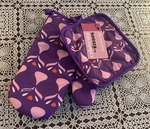 Innovative Brands Hersheys Kisses Purple Potholder 7 Inch Oven Mitt 10 Set. Fixed Price $12.99.