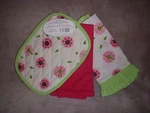 Lolita Oven Mitt & Kitchen Towel Set Ooops-a-daisy Design New With Tags!. Fixed Price $6.66.