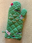 The Grinch Oven Mitt Dr. Seuss By Asd Living "do You Like Green Eggs And Ham?". Fixed Price $11.95.