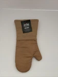 All-clad Premium Silicone Oven Mitt Heat Resistant Up To 500 F, Cappuccino. Fixed Price $15.00.