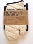 Dii Conversations Pot Holder & Oven Mitt Set #stayoutofthekitchen New. Fixed Price $14.25.