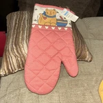 Vtg Cat And Hearts By Susan Marie Oven Mitt Pink White Farmhouse Traditional Nwt. Fixed Price $13.99.