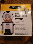 Bella 13769 0.9L Stainless Steel Deep Fryer With Removable Basket New Box Nib. Fixed Price $22.00.