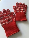 2 Temptations Kitchen Glove Oven Mitts Pot Holders Red Floral Lace Confetti. Fixed Price $7.76.