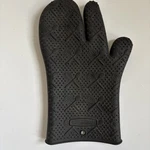 Farberware Silicone Bbq Grill Glove Heat Resistant Non-slip Oven Mitt. Fixed Price $6.80.