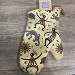 Kay Dee Designs South West Print Desert Legends Oven Mitt Nwt. Fixed Price $7.99.